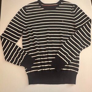 Tommy Hilfiger sweater size small
